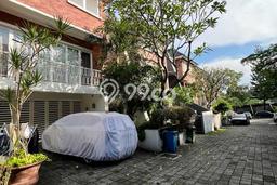 Hunian Elit LB 225m2 Siap Huni Desain Elegan di Pondok Labu, Jakarta Selatan Hunian Elit LB 225m2 Siap Huni Desain Elegan di Pondok Labu, Jakarta Selatan