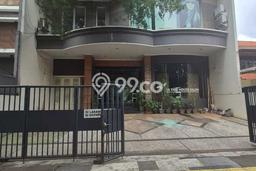 Komersial Dijual di Jakarta Selatan LT 320m2 & LB 600m2 Lokasi Terbaik! Komersial Dijual di Jakarta Selatan LT 320m2 & LB 600m2 Lokasi Terbaik!