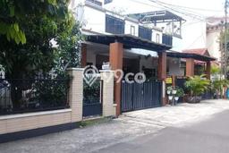 Bisa KPR! Rumah Asri area Pejaten, LT 177m² LB 270m² Bisa KPR! Rumah Asri area Pejaten, LT 177m² LB 270m²