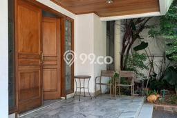 Rumah Sewa Jakarta Barat LT 240m2 LB 313m2 Kawasan Green garden Rumah Sewa Jakarta Barat LT 240m2 LB 313m2 Kawasan Green garden