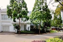 Hunian Elit LB 500m2 Siap Huni Desain Elegan di Bintaro, Tangerang Selatan Hunian Elit LB 500m2 Siap Huni Desain Elegan di Bintaro, Tangerang Selatan
