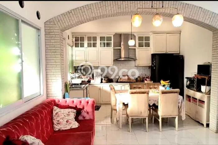 Dijual Rumah Luas Megah Dengan View Eksklusif di Sektor 9-Bintaro, Tangerang Selatan Dijual Rumah Luas Megah Dengan View Eksklusif di Sektor 9-Bintaro, Tangerang Selatan