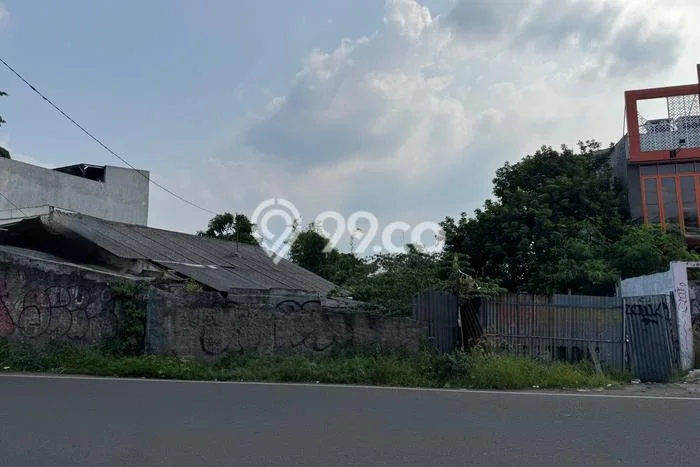 Tanah Kosong Dijual di Tangerang Selatan dengan Area 800m2 Tanah Kosong Dijual di Tangerang Selatan dengan Area 800m2