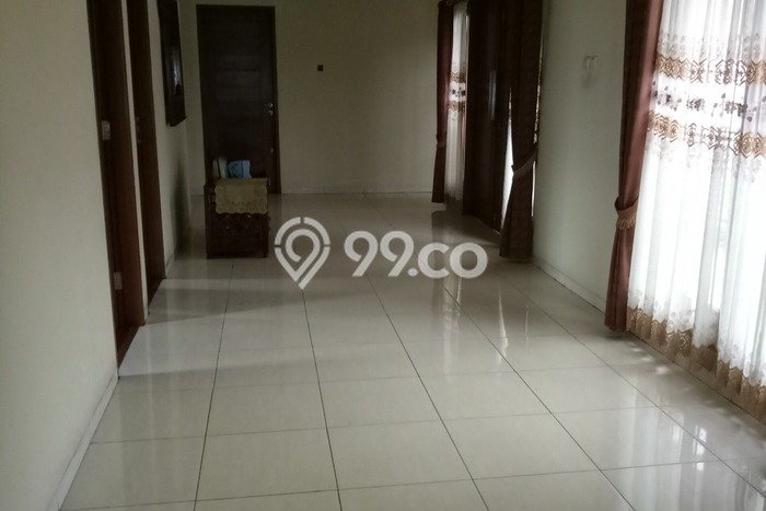 Rumah Elit Modern Siap Huni di Joglo Jakarta Barat Rumah Elit Modern Siap Huni di Joglo Jakarta Barat