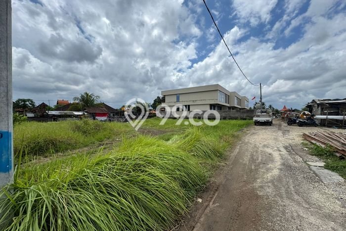 Tanah Dijual Lokasi Buwit, Tabanan Luas 300m2 Legalitas Aman Tanah Dijual Lokasi Buwit, Tabanan Luas 300m2 Legalitas Aman
