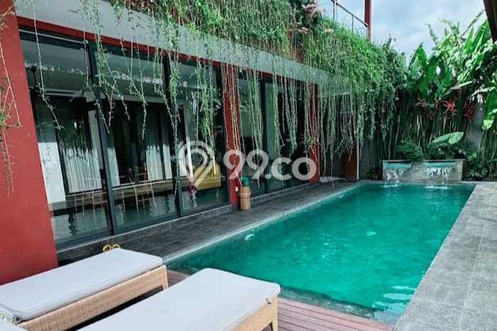 Vila di , Luas 305m2m², Lingkungan Nyaman Vila di , Luas 305m2m², Lingkungan Nyaman