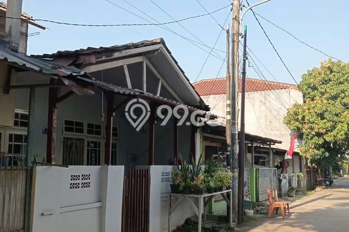 Jual Rumah Bagus Siap Huni LB 120m2 di Ciledug, Tangerang Jual Rumah Bagus Siap Huni LB 120m2 di Ciledug, Tangerang