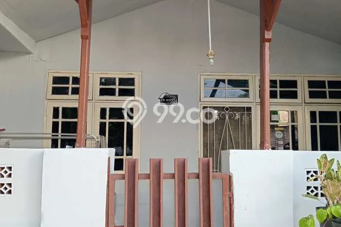 Jual Rumah Bagus Siap Huni LB 120m2 di Ciledug, Tangerang Jual Rumah Bagus Siap Huni LB 120m2 di Ciledug, Tangerang