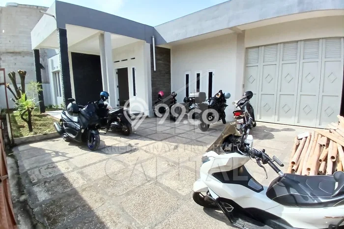 Dijual Rumah 5 Kamar Lokasi Ideal Nyaman dan Strategis di Jatinangor Dijual Rumah 5 Kamar Lokasi Ideal Nyaman dan Strategis di Jatinangor