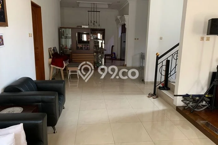 Rumah Mewah Akses Strategis di Jakarta Barat Rumah Mewah Akses Strategis di Jakarta Barat