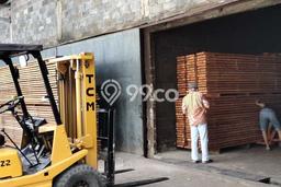 Unit Gudang Dijual di Karangploso Malang Luas Tanah 6500m2, Luas Bangunan 1250m2 Unit Gudang Dijual di Karangploso Malang Luas Tanah 6500m2, Luas Bangunan 1250m2