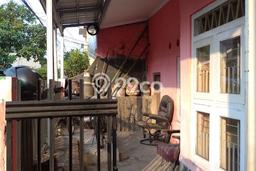 Rumah Elit Modern Tanpa Renovasi di Rawamangun Jakarta Timur Rumah Elit Modern Tanpa Renovasi di Rawamangun Jakarta Timur