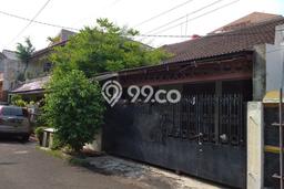 Rumah Elit Modern Tanpa Renovasi di Rawamangun Jakarta Timur Rumah Elit Modern Tanpa Renovasi di Rawamangun Jakarta Timur