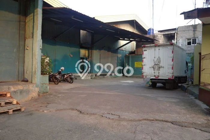 Area Ramai! Gudang Dijual di Pulo Gadung untuk Bisnis Luas Bangunan 3440m2 Area Ramai! Gudang Dijual di Pulo Gadung untuk Bisnis Luas Bangunan 3440m2