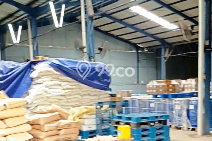 Unit Gudang Disewa Lokasi Cakung, Jakarta Timur Spesifikasi Luas Bangunan 1200m2 Unit Gudang Disewa Lokasi Cakung, Jakarta Timur Spesifikasi Luas Bangunan 1200m2