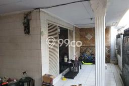 Rumah Luxury Modern Tanpa Renovasi di Rawamangun Jakarta Timur Rumah Luxury Modern Tanpa Renovasi di Rawamangun Jakarta Timur