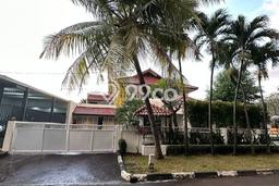 Jual Rumah Mewah Megah Dengan View Eksklusif di Pondok Indah, Jakarta Selatan Jual Rumah Mewah Megah Dengan View Eksklusif di Pondok Indah, Jakarta Selatan