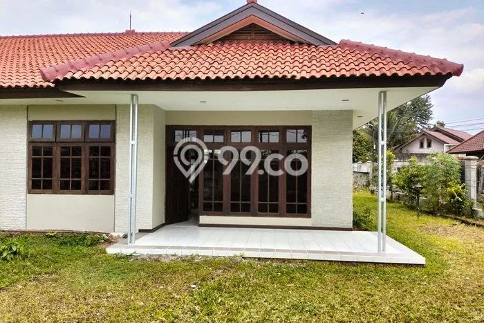 For Sale! Luxury House LT 895m2 Desain Elegan di Pabaton For Sale! Luxury House LT 895m2 Desain Elegan di Pabaton
