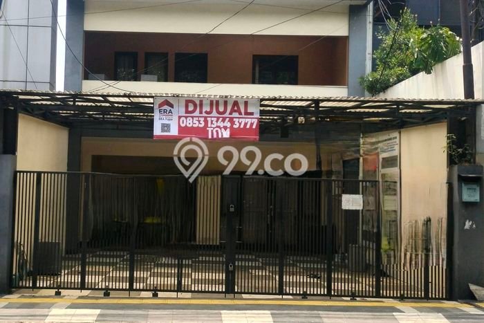 Komersial Bagus Dijual LB 236m2 Lokasi Strategis Bogor Area Cocok untuk Bisnis Komersial Bagus Dijual LB 236m2 Lokasi Strategis Bogor Area Cocok untuk Bisnis