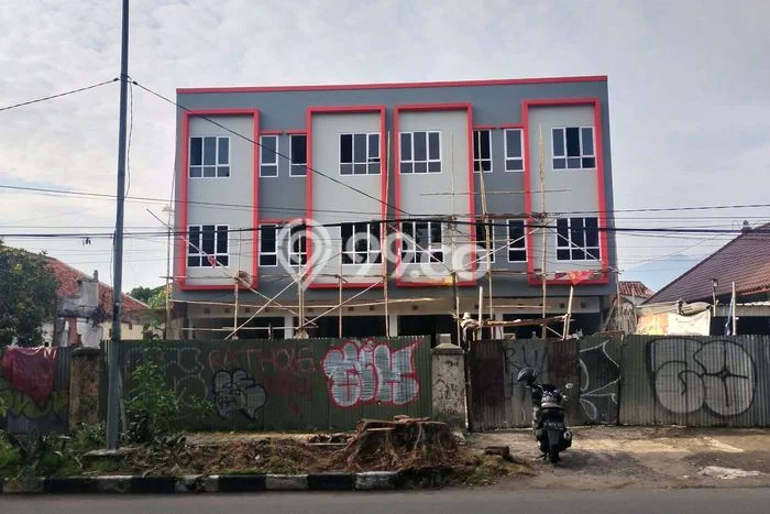 Disewakan Ruko di Kawasan Ramai Pajajaran Luas 208m2 Disewakan Ruko di Kawasan Ramai Pajajaran Luas 208m2