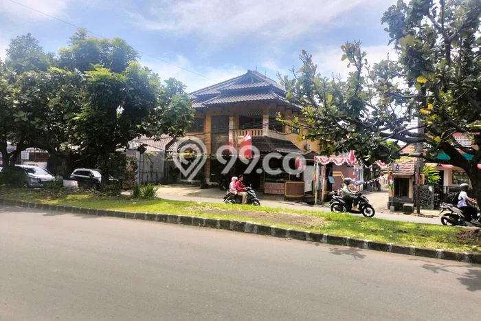 For Rent Komersial Area Bisnis Kawasan Pajajaran, Luas 200m², Siap Operasi For Rent Komersial Area Bisnis Kawasan Pajajaran, Luas 200m², Siap Operasi