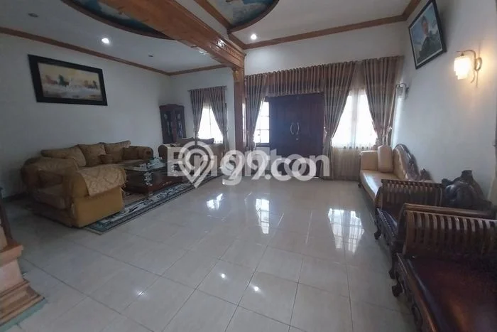 Rumah Strategis LT 1077m2m² / LB 480m2m² di Lokasi Strategis Tanjung Karang Timur, Bandar Lampung Rumah Strategis LT 1077m2m² / LB 480m2m² di Lokasi Strategis Tanjung Karang Timur, Bandar Lampung