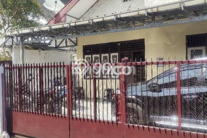 Rumah Elit LB 200m2 Siap Pakai Desain Elegan di Bukit Duri, Jakarta Selatan Rumah Elit LB 200m2 Siap Pakai Desain Elegan di Bukit Duri, Jakarta Selatan