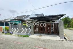 For Sale Rumah 3 Kamar Lokasi Strategis Nyaman dan Strategis di Talang For Sale Rumah 3 Kamar Lokasi Strategis Nyaman dan Strategis di Talang