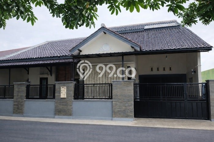 Hot Offer Hunian Mewah Ideal dan Luas di Slawi, Tegal Hot Offer Hunian Mewah Ideal dan Luas di Slawi, Tegal