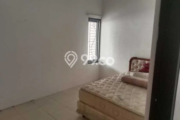 Lokasi strategis! Rumah siap huni disewakan di Tegal Barat LB 120m2 Lokasi strategis! Rumah siap huni disewakan di Tegal Barat LB 120m2