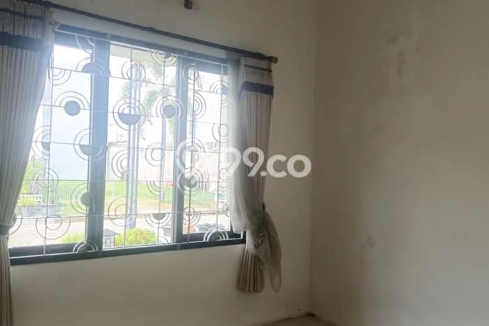 SPECIAL LISTING! Rumah di Tegal Timur, 3 KM, Akses Fasilitas, Luas 232m2m² LB 155m2m² SPECIAL LISTING! Rumah di Tegal Timur, 3 KM, Akses Fasilitas, Luas 232m2m² LB 155m2m²