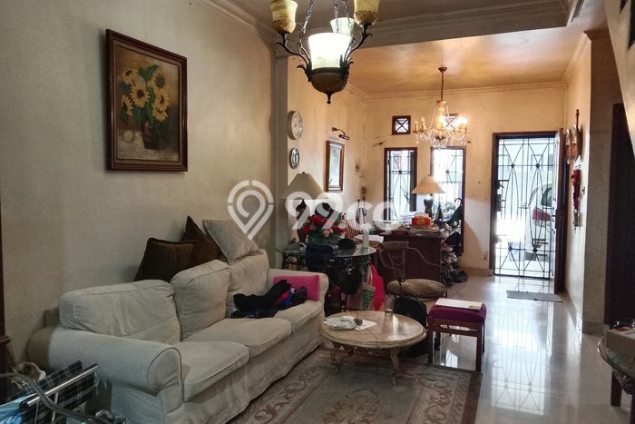 Jual Rumah Mewah Megah Dengan View Eksklusif di Jelambar, Jakarta Barat Jual Rumah Mewah Megah Dengan View Eksklusif di Jelambar, Jakarta Barat
