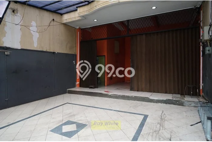 Disewakan Ruko di Pusat Kota Jakarta Barat Ramai Strategis Disewakan Ruko di Pusat Kota Jakarta Barat Ramai Strategis