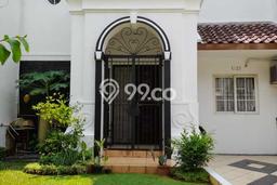 Jual Rumah Luas Elegan Dengan View Eksklusif di Srengseng, Jakarta Barat Jual Rumah Luas Elegan Dengan View Eksklusif di Srengseng, Jakarta Barat