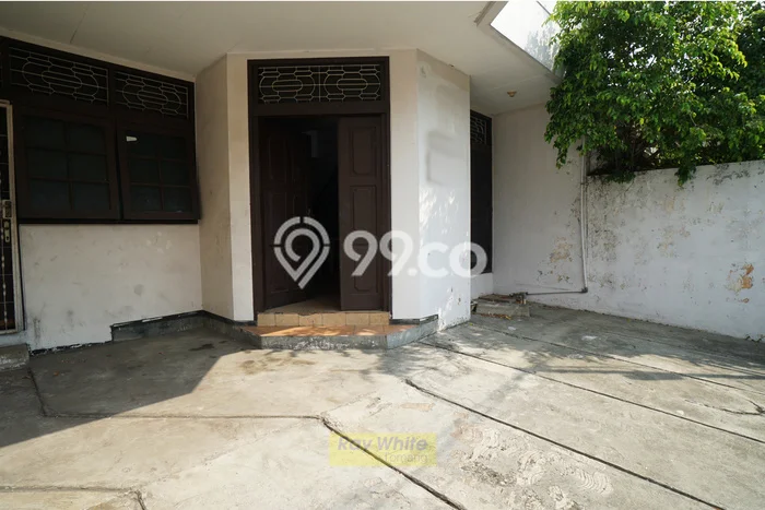 Rumah Luxury Modern Tanpa Renovasi di Sunrise Garden Jakarta Barat Rumah Luxury Modern Tanpa Renovasi di Sunrise Garden Jakarta Barat