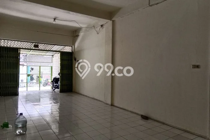 Disewakan Ruko komersial di Tambora luas bangunan 160m2 Disewakan Ruko komersial di Tambora luas bangunan 160m2