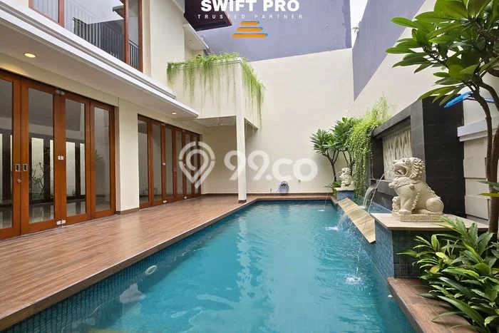 Lokasi strategis! Rumah siap pakai dikontrakkan di Cilandak LB 430m2 Lokasi strategis! Rumah siap pakai dikontrakkan di Cilandak LB 430m2