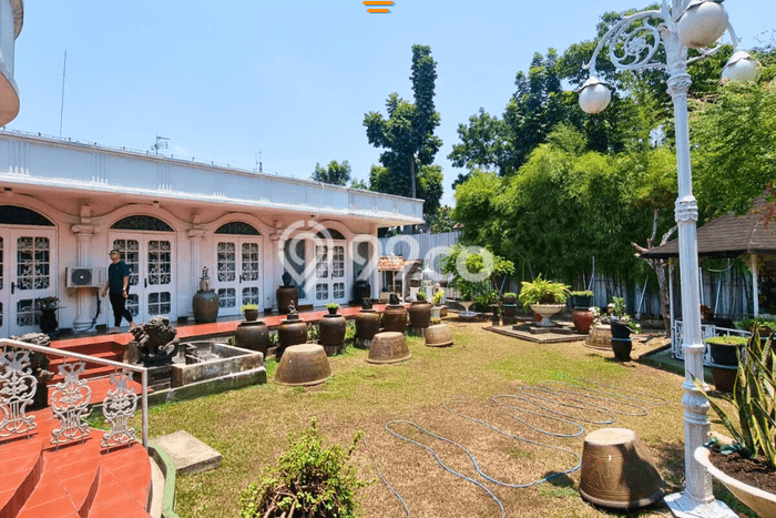 Area Ramai! Komersial Dijual di Kebayoran Baru untuk Bisnis Luas Bangunan 550m2 Area Ramai! Komersial Dijual di Kebayoran Baru untuk Bisnis Luas Bangunan 550m2