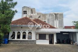 Bisa KPR! Rumah Asri area Pekalongan Barat, Luas 1400m2m² Bangunan 1000m2m² Bisa KPR! Rumah Asri area Pekalongan Barat, Luas 1400m2m² Bangunan 1000m2m²