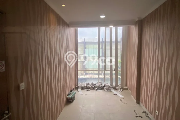 Kantor Komersial Disewakan di Serpong Tangerang Selatan Luas 147m2 Kantor Komersial Disewakan di Serpong Tangerang Selatan Luas 147m2