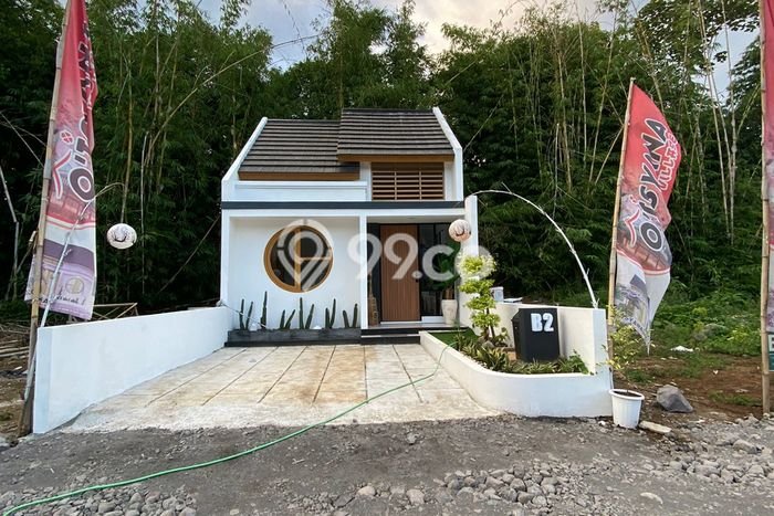 Rumah Asri di Kulonprogo, Kulon Progo, Luas 137m² LB 36m² Rumah Asri di Kulonprogo, Kulon Progo, Luas 137m² LB 36m²