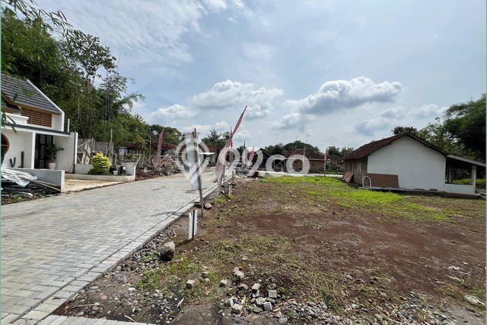 Tanah untuk Dijual di Sentolo Kulon Progo Luas 71m2 Tanah untuk Dijual di Sentolo Kulon Progo Luas 71m2