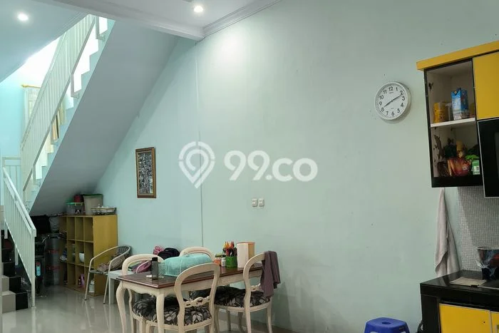 Rumah Luas Asri 5 KT Siap Huni di Taman Royal Tangerang Rumah Luas Asri 5 KT Siap Huni di Taman Royal Tangerang