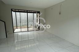 Rumah Elit LB 94m2 Siap Pakai Desain Elegan di Kota Baru Parahyangan, Bandung Rumah Elit LB 94m2 Siap Pakai Desain Elegan di Kota Baru Parahyangan, Bandung