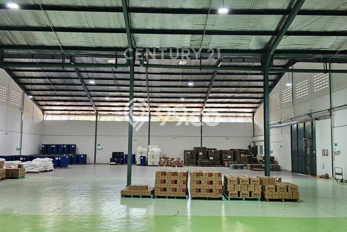 FOR SALE! Pabrik di Citeureup Bogor, LT 2100m2, LB 1581m2 FOR SALE! Pabrik di Citeureup Bogor, LT 2100m2, LB 1581m2