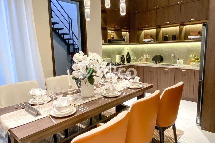 Ready to Use! Premium House LT 171m2 Desain Elegan di Gading Serpong Ready to Use! Premium House LT 171m2 Desain Elegan di Gading Serpong