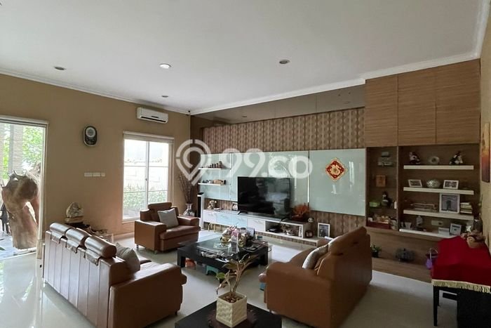 Jual Rumah Mewah Megah Dengan View Cantik di Pantai Indah Kapuk, Jakarta Utara Jual Rumah Mewah Megah Dengan View Cantik di Pantai Indah Kapuk, Jakarta Utara