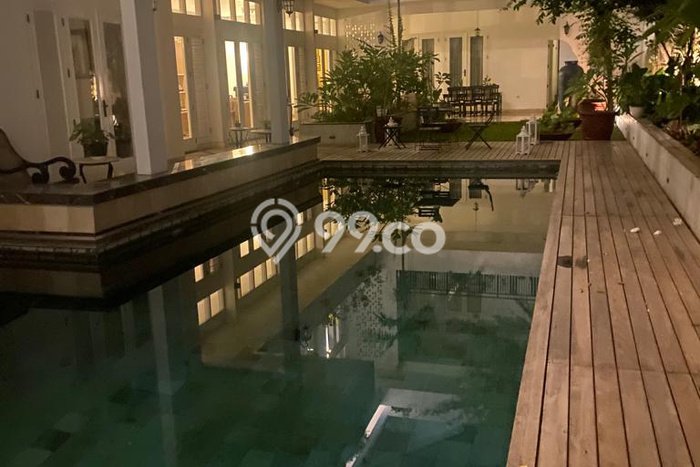 Hunian Mewah LB 2000m2 Siap Pakai Desain Elegan di Kemanggisan, Jakarta Barat Hunian Mewah LB 2000m2 Siap Pakai Desain Elegan di Kemanggisan, Jakarta Barat
