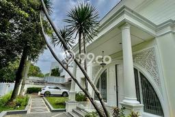 For Sale! Luxury House LT 800m2 Desain Elegan di Pondok Indah For Sale! Luxury House LT 800m2 Desain Elegan di Pondok Indah