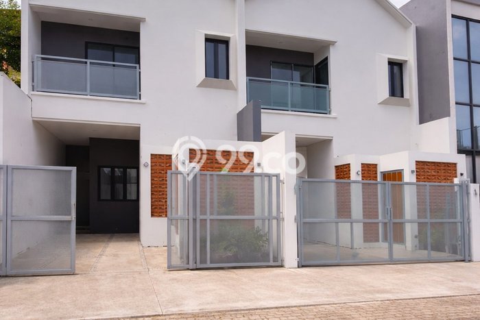 Dijual Rumah 3 Kamar Lokasi Strategis Bagus dan Strategis di Ciputat Dijual Rumah 3 Kamar Lokasi Strategis Bagus dan Strategis di Ciputat